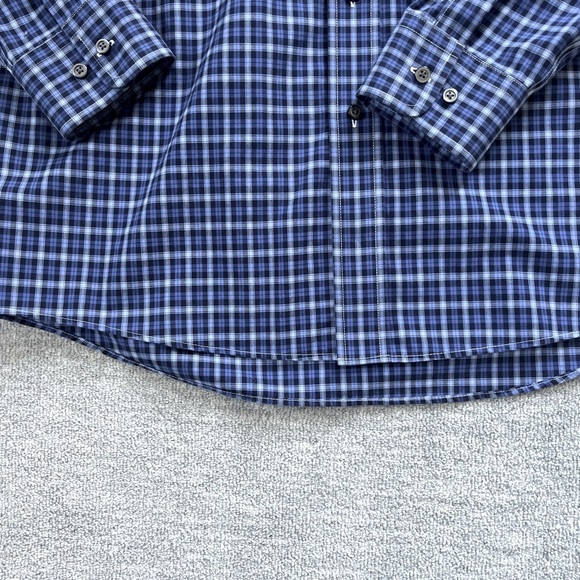 Jos. A. Bank Traveler Blue Plaid Casual Buttondown Sz. M - Picture 2 of 7
